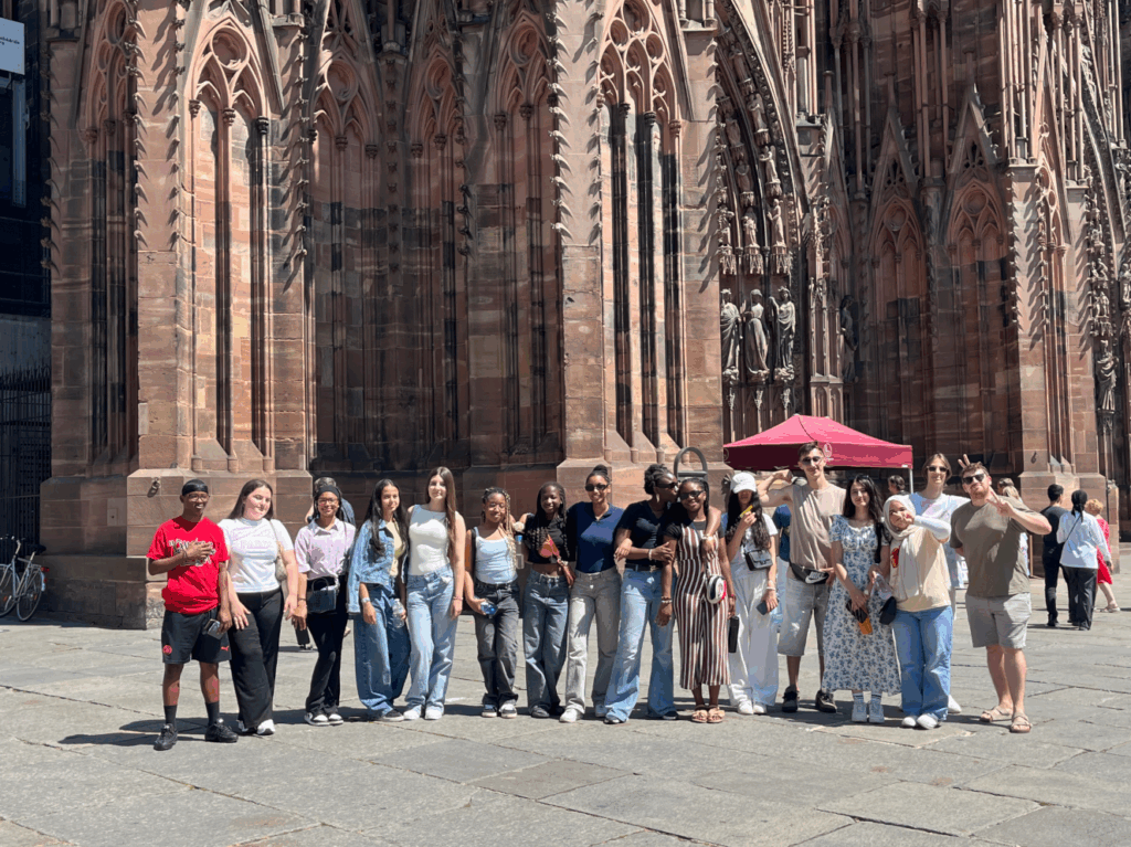 6I-FR-F & 5I-FR-F: Voyage scolaire culturel à Strasbourg