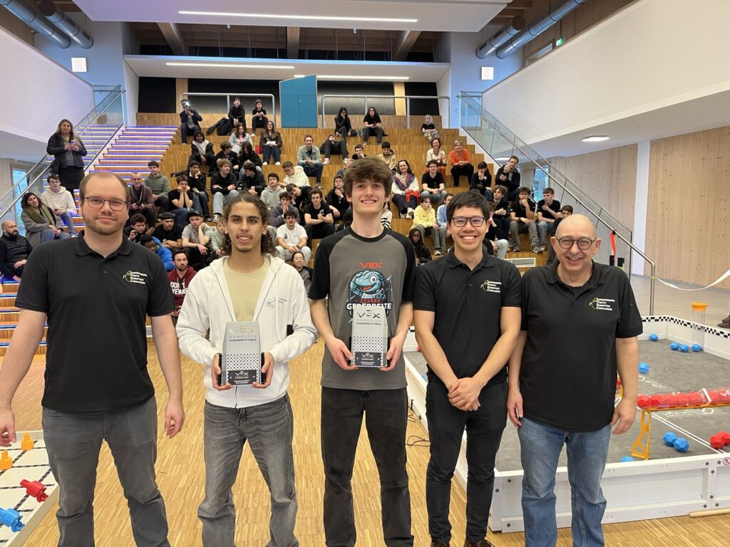 Les CyberKnights champions nationaux au LYRC