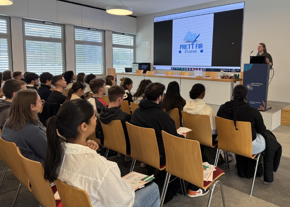 1GSO1-2-3: Präsentatioun “Prett fir den Examen”